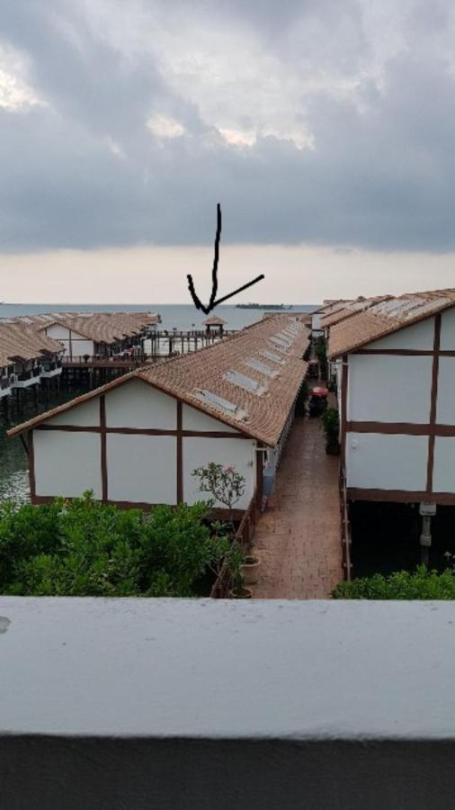 Tokido Private Water Chalet Pd Port Dickson Exterior photo